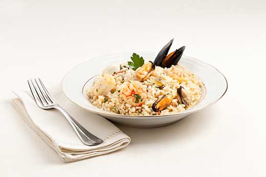 primi: insalata di riso di mare di Gusto & C. Srl prodotti gastronomici all'ingrosso